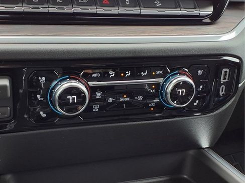 New 2026 GMC Sierra 2500 SLT AWD/4WD image 8