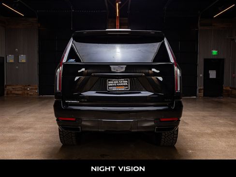 Used 2025 Cadillac Escalade ESV Sport Platinum w/ LPO, ONYX Package image 8
