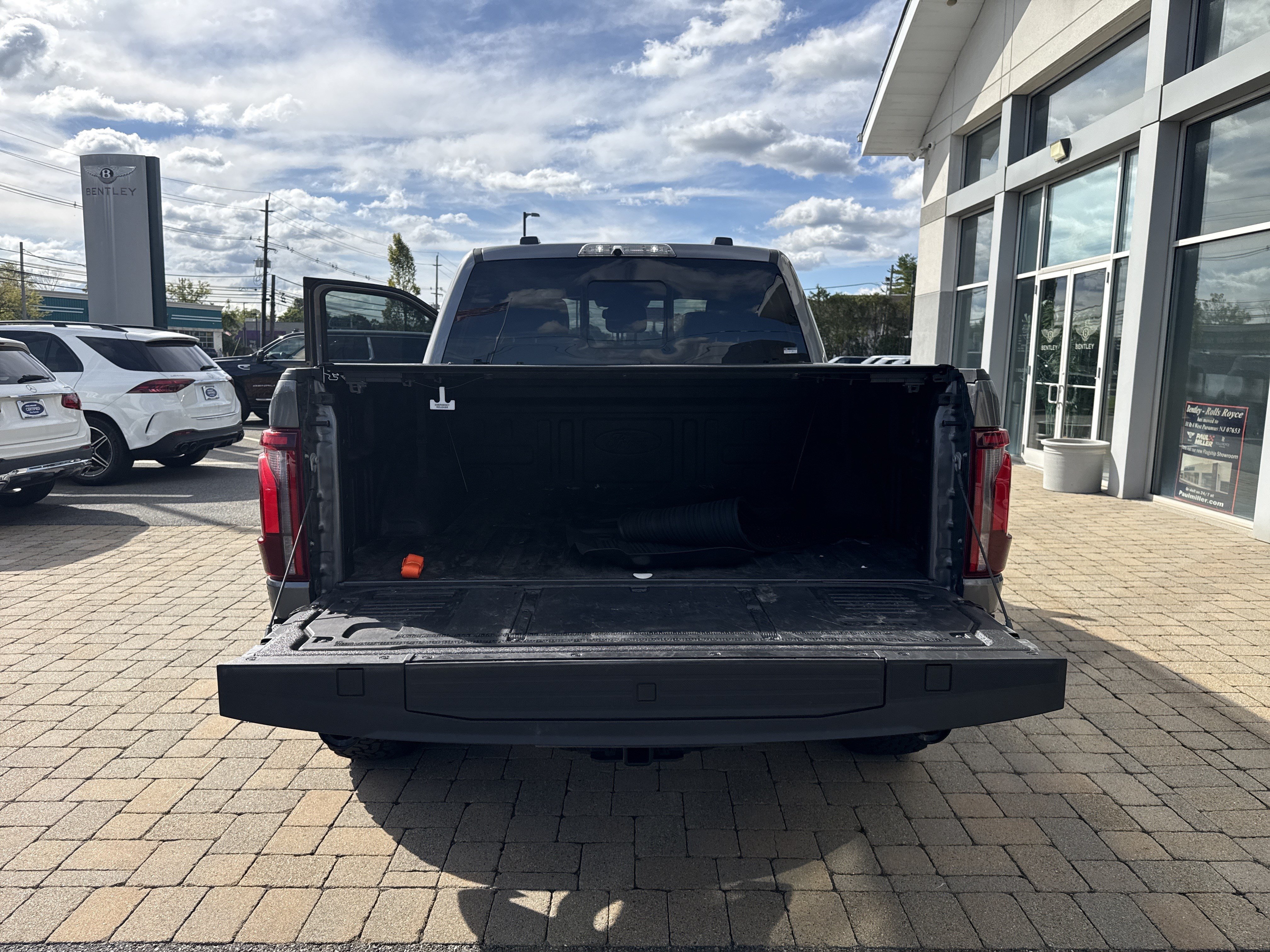 Used 2024 Ford F150 Raptor w/ Equipment Group 803A Raptor R AWD/4WD image 28