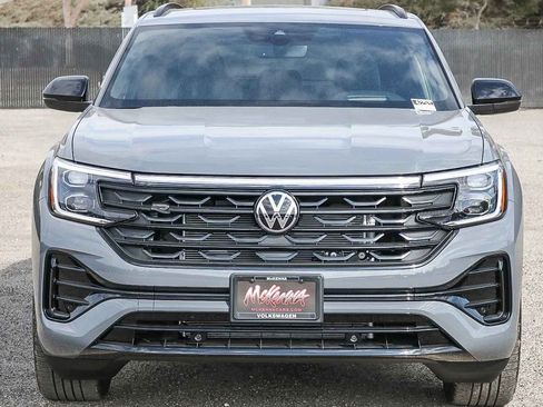 New 2026 Volkswagen Atlas Cross Sport SEL R-Line image 2