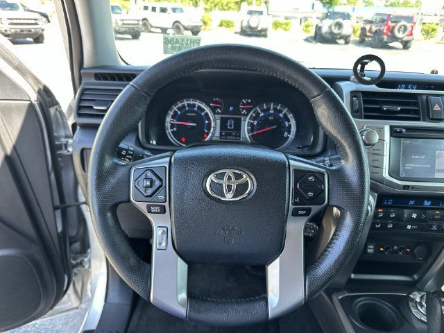 Used 2018 Toyota 4Runner Limited AWD/4WD image 15