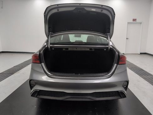Used 2022 Kia Forte LXS FWD image 29