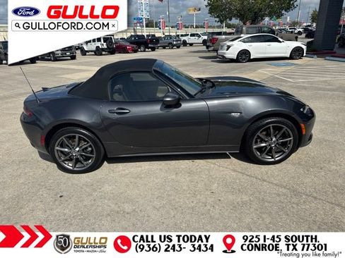 Used 2017 MAZDA MX-5 Miata Grand Touring RWD image 2