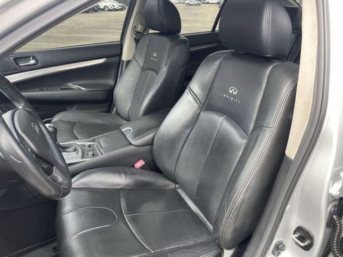 Used 2013 INFINITI G37 x w/ Premium Pkg image 12