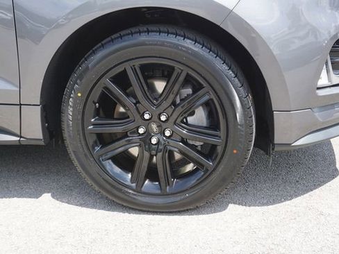 Certified 2024 Ford Edge ST-Line AWD/4WD image 19