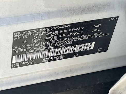 Used 2025 Toyota RAV4 XLE w/ Convenience Package AWD/4WD image 32