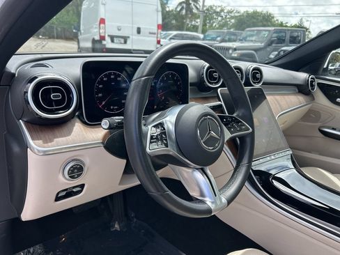 Used 2025 Mercedes-Benz C 300 Sedan image 11