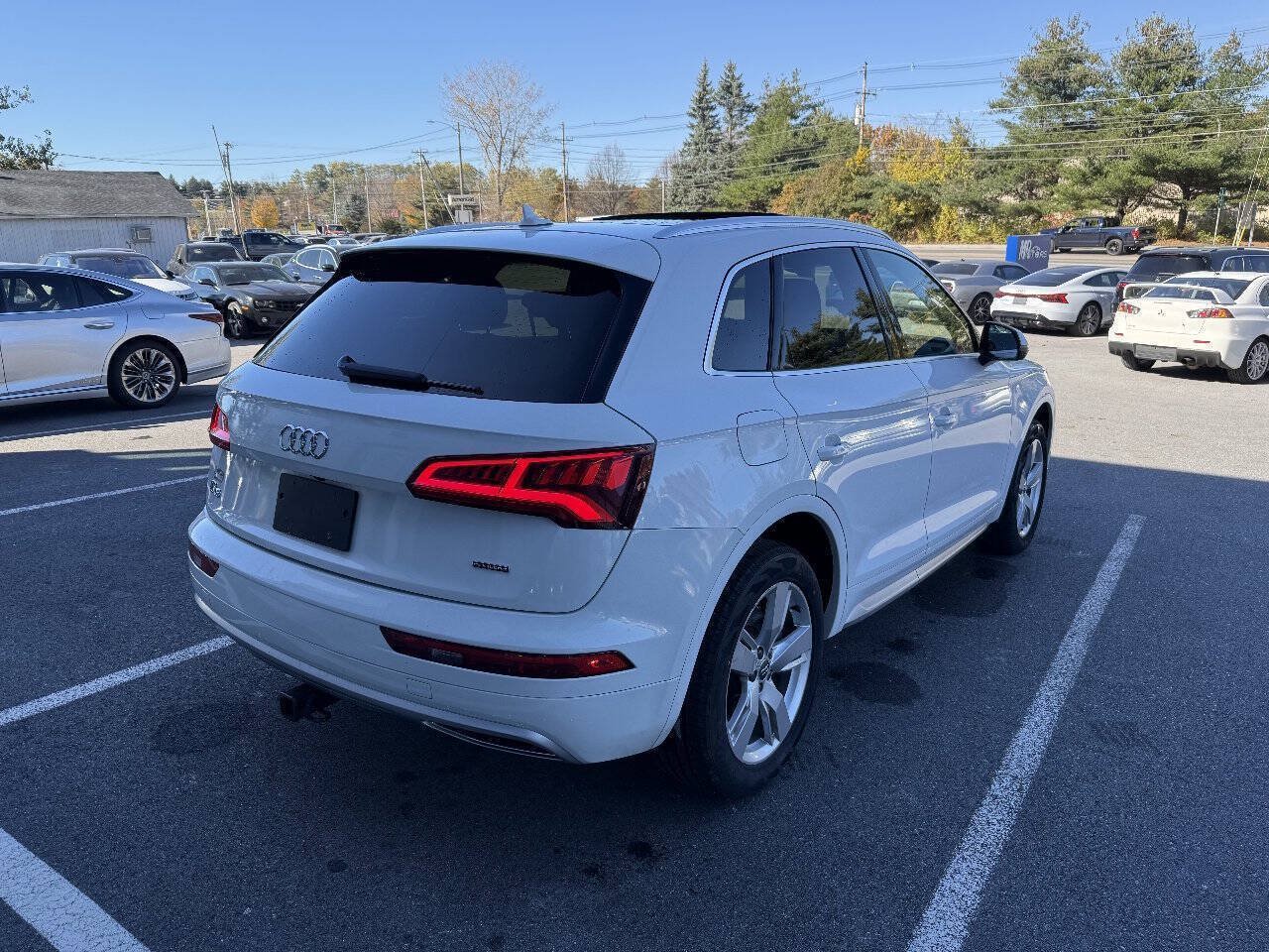 Used 2019 Audi Q5 2.0T Premium w/ Convenience Package AWD/4WD image 4