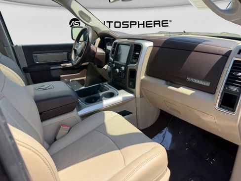 Used 2018 RAM 1500 Laramie w/ Convenience Group AWD/4WD image 34