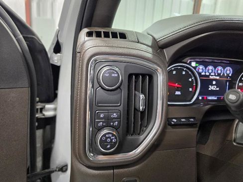 Used 2020 Chevrolet Silverado 3500 LTZ w/ LTZ Plus Package image 27