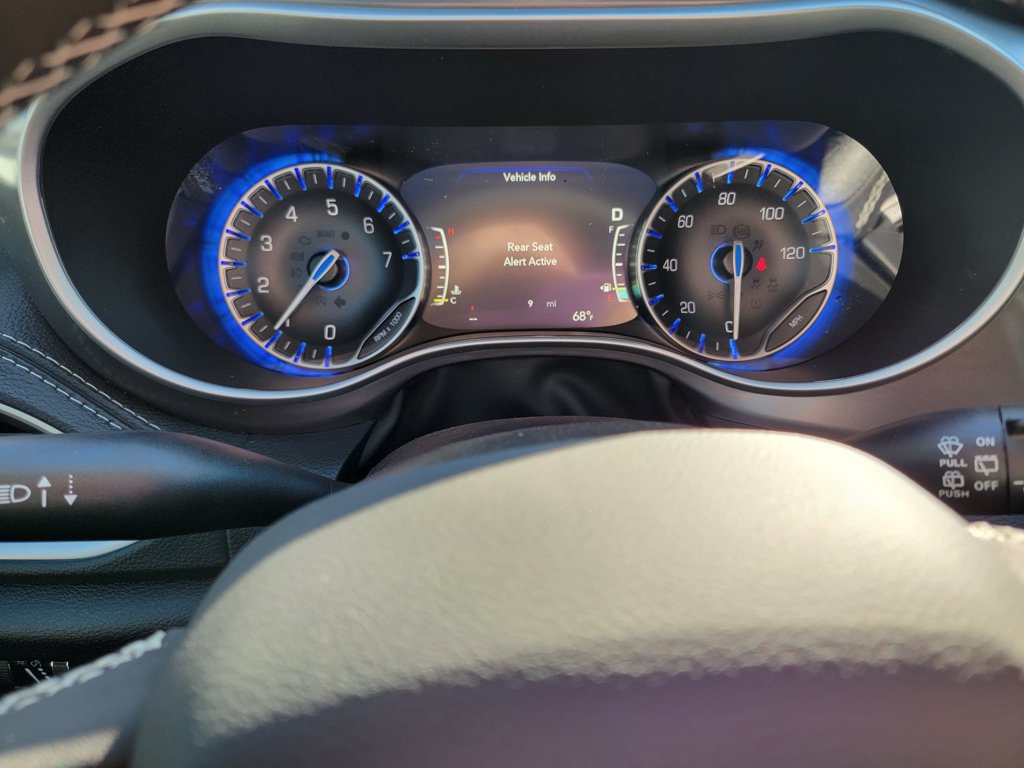 New 2026 Chrysler Pacifica Select FWD image 15