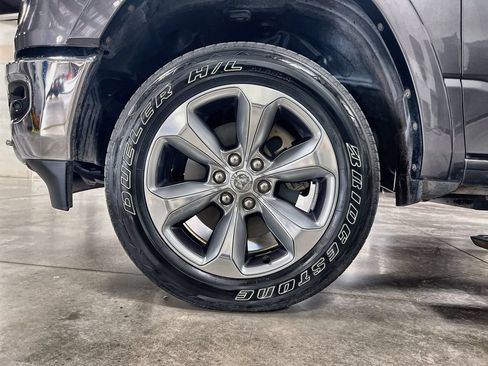 Used 2022 RAM 1500 Limited AWD/4WD image 11