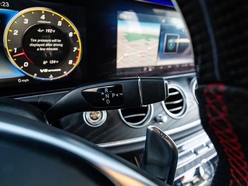 Used 2018 Mercedes-Benz E 63 AMG S image 48