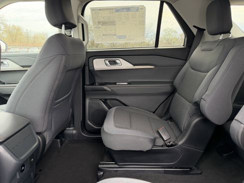 New 2026 Ford Explorer Active AWD/4WD image 11