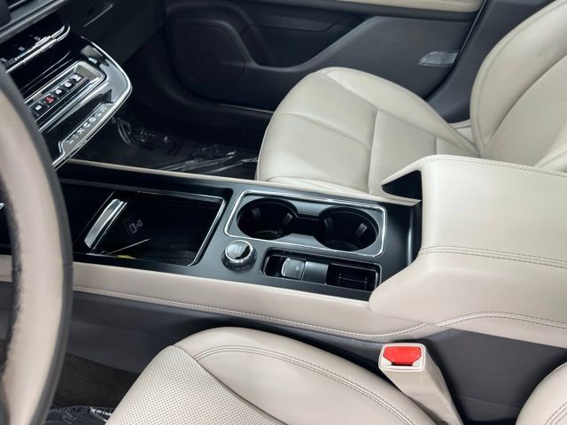 Certified 2023 Lincoln Corsair AWD w/ Equipment Group 101A image 15