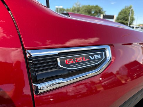 Used 2024 GMC Sierra 1500 Denali AWD/4WD image 12
