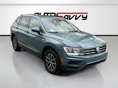 Used 2020 Volkswagen Tiguan SE w/ Panoramic Sunroof Package