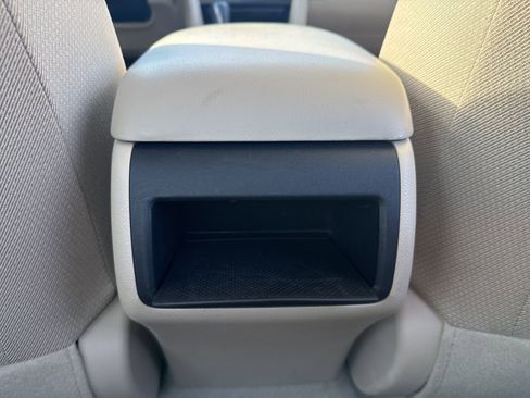 Used 2012 Toyota Camry LE image 23