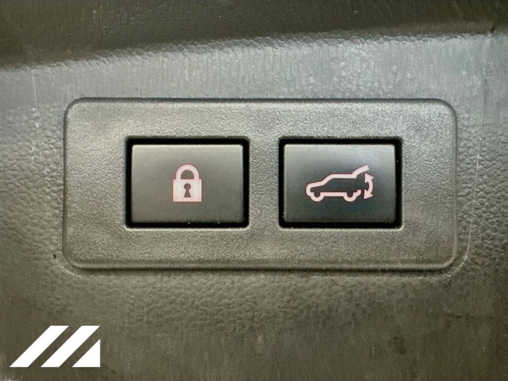 Used 2023 Subaru Outback Touring AWD/4WD image 30