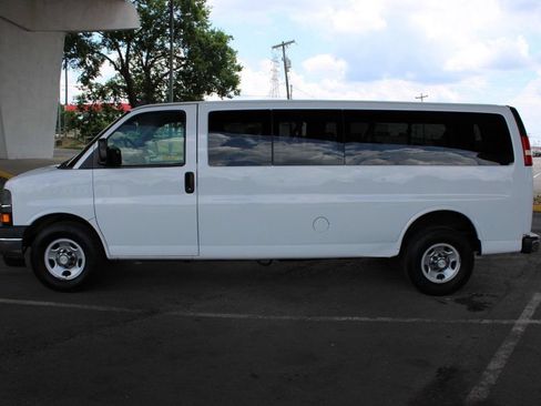 Used 2019 Chevrolet Express 3500 LT w/ LT Preferred Equipment Group RWD image 1