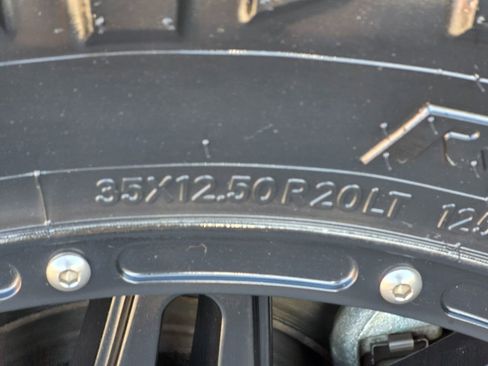 Used 2018 Ford F150 Lariat w/ Equipment Group 502A Luxury image 15