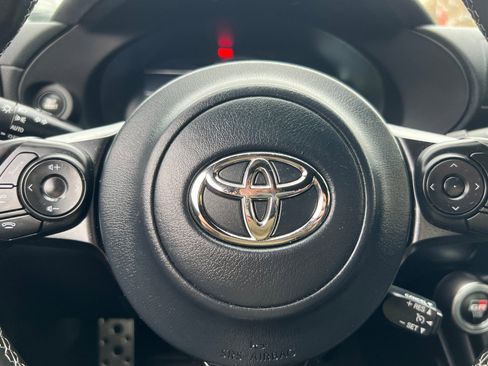 Used 2023 Toyota GR86 Premium image 22