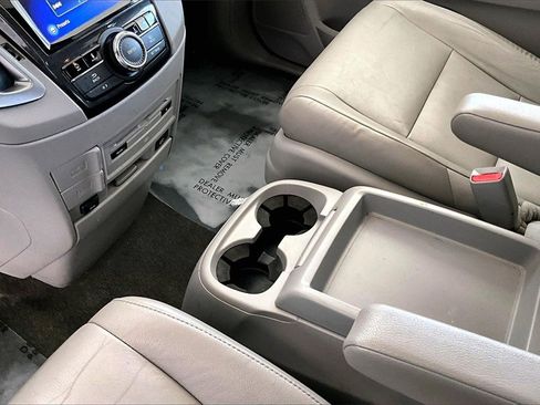 Used 2014 Honda Odyssey Touring image 18