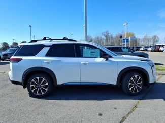 New 2026 Nissan Pathfinder Platinum AWD/4WD video 2