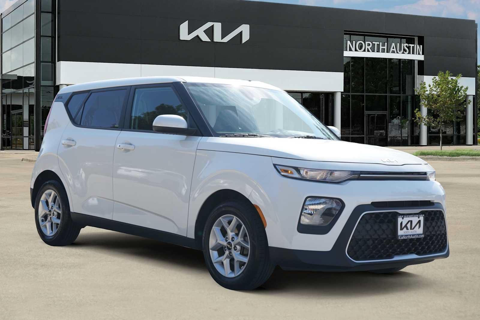 Certified 2022 Kia Soul S FWD image 6