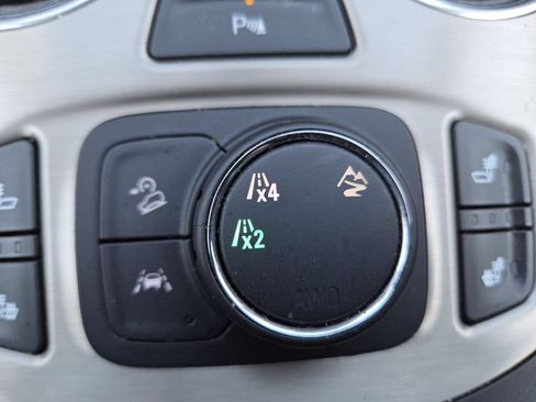 Used 2022 GMC Terrain Denali AWD/4WD image 8