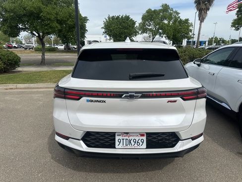 Used 2025 Chevrolet Equinox EV RS image 5