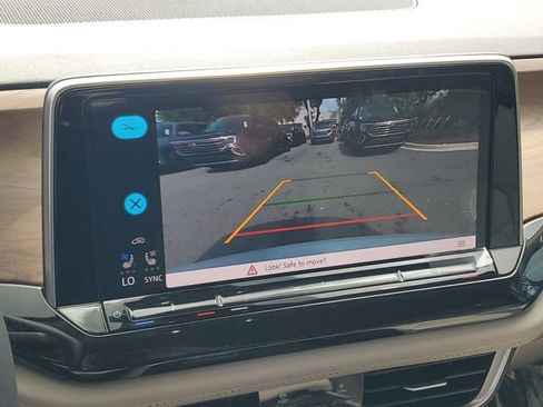 New 2026 Volkswagen Atlas SE FWD image 24