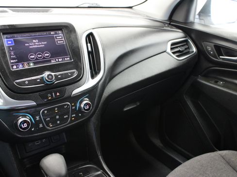 Used 2022 Chevrolet Equinox LT FWD image 16