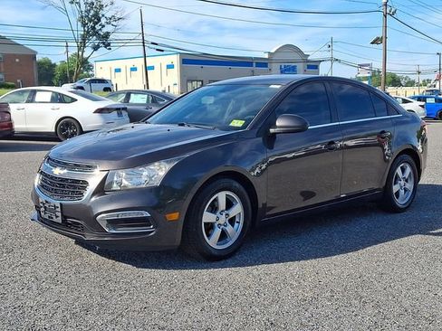 Used 2015 Chevrolet Cruze LT FWD image 3