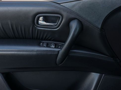 Used 2022 Nissan Armada SV image 24