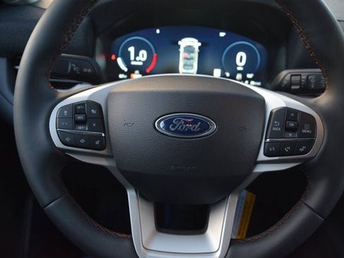 New 2026 Ford Explorer Active image 7
