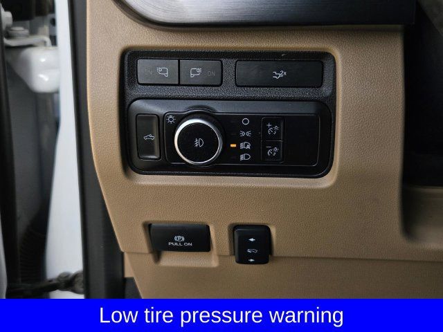 Used 2024 Ford F350 Lariat w/ Lariat Ultimate Package AWD/4WD image 23