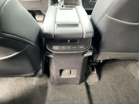 Used 2025 Toyota Grand Highlander FWD image 24