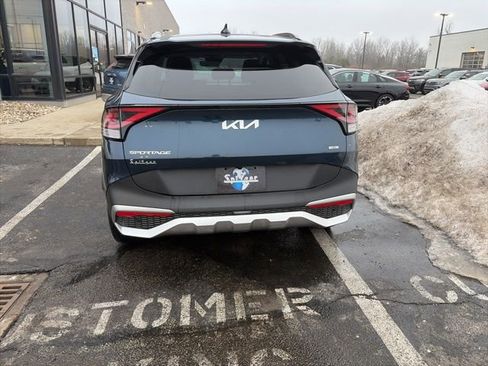Certified 2024 Kia Sportage EX w/ EX Premium Package image 6