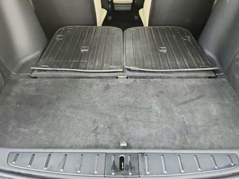 Used 2022 Tesla Model X Base image 15