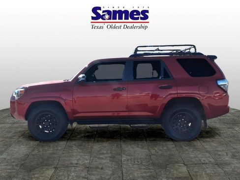 Used 2021 Toyota 4Runner Venture w/ Moonroof Package AWD/4WD image 6