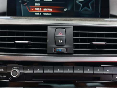 Used 2017 BMW 340i Sedan image 40