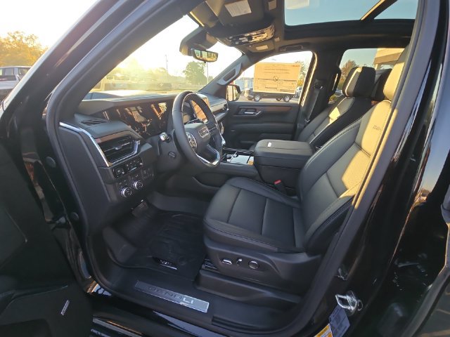 New 2027 GMC Yukon Denali w/ Denali Reserve Package AWD/4WD image 10