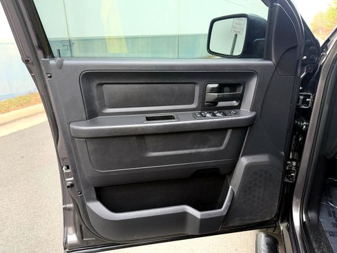 Used 2015 RAM 1500 Express image 15