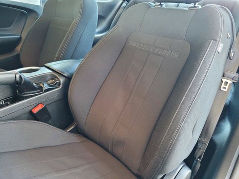 Used 2022 Ford Mustang Coupe RWD image 22