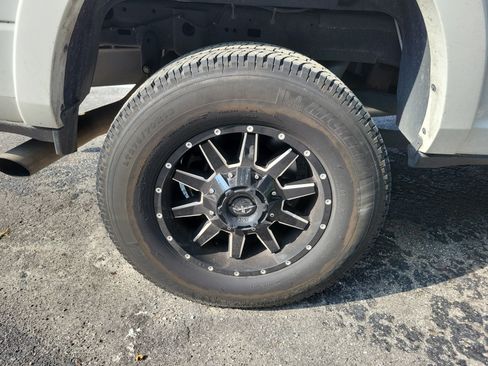 Used 2022 RAM 2500 Laramie AWD/4WD image 9