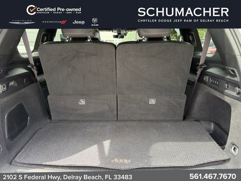 Used 2023 Jeep Grand Cherokee L Summit AWD/4WD image 18