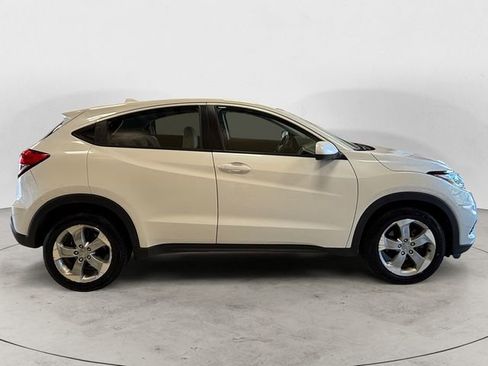 Used 2022 Honda HR-V LX image 7
