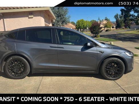 Used 2019 Tesla Model X 75D AWD/4WD image 5