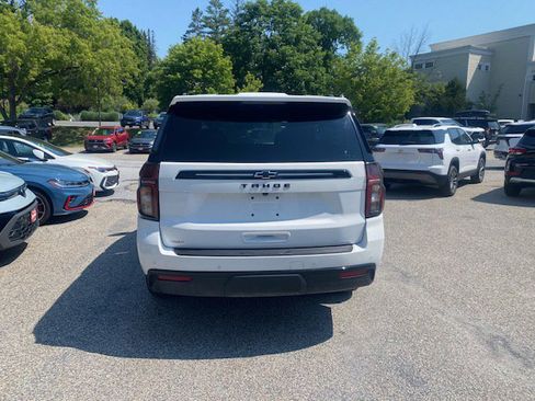 Used 2023 Chevrolet Tahoe Z71 w/ Luxury Package AWD/4WD image 5